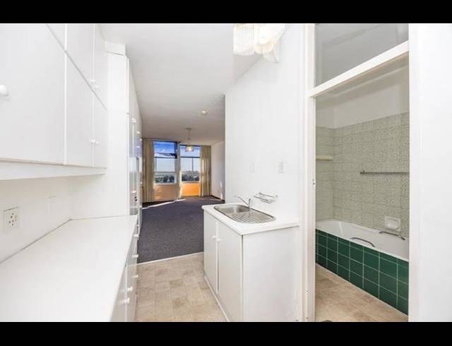 1 BEDROOM APARTMENT FOR SALE IN TOWNSEND ESTATE